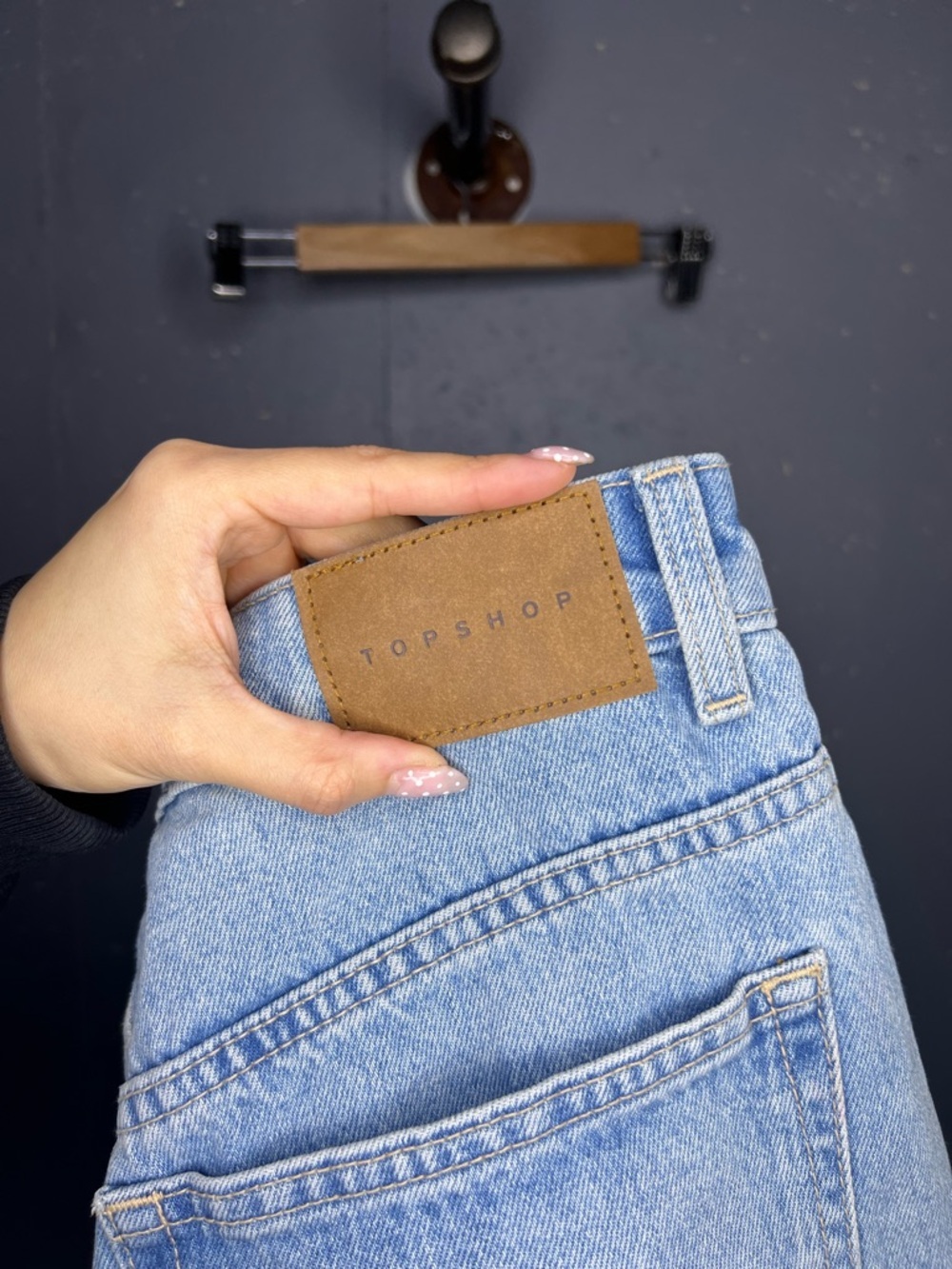 Size 12 Topshop Denim Shorts NWOT - Picture 5 of 6